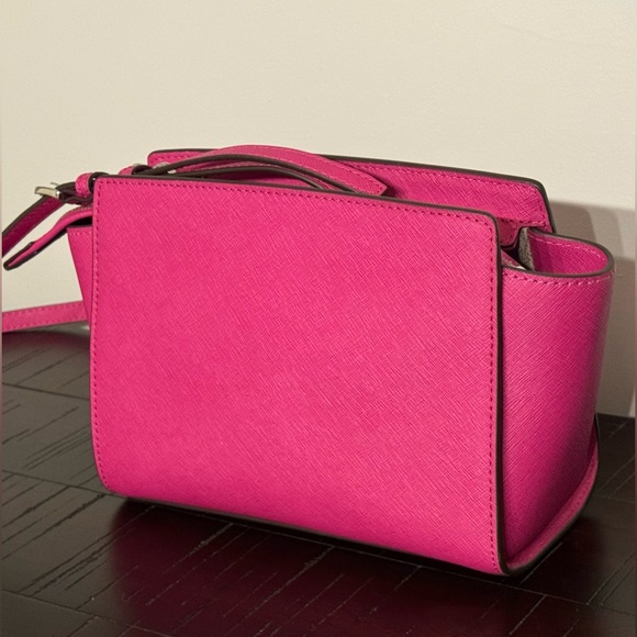 MICHAEL KORS Selma Medium Saffiano Leather Crossbody, Color: Pink Fuschia - Picture 3 of 10